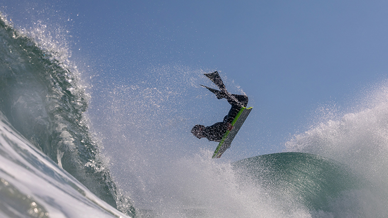 Guide complet des manœuvres classiques et avancées en Bodyboard